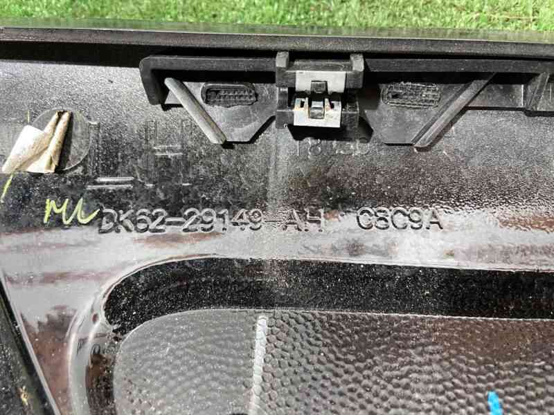 LR102623 Rear pillar trim left Range Rover Sport L494 (2014-2022) Used - Image 19