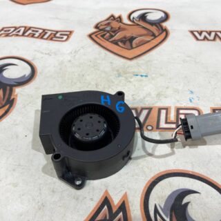 LR115521 Cooling fan battery Land Rover Discovery Sport L550 (2015-) used cost  € in stock 2 pcs.