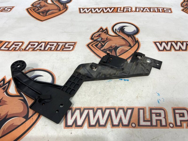 LR133401 Bracket on the exhaust manifold Range Rover Sport L494 (2014-2022) used cost 19 € in stock 1 pcs.