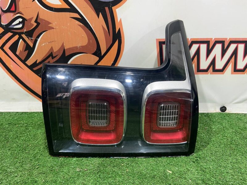 LR135422 Left rear lamp rest 2018- Range Rover L405 (2013-2021) Used cost 555 € in stock 1 pcs.