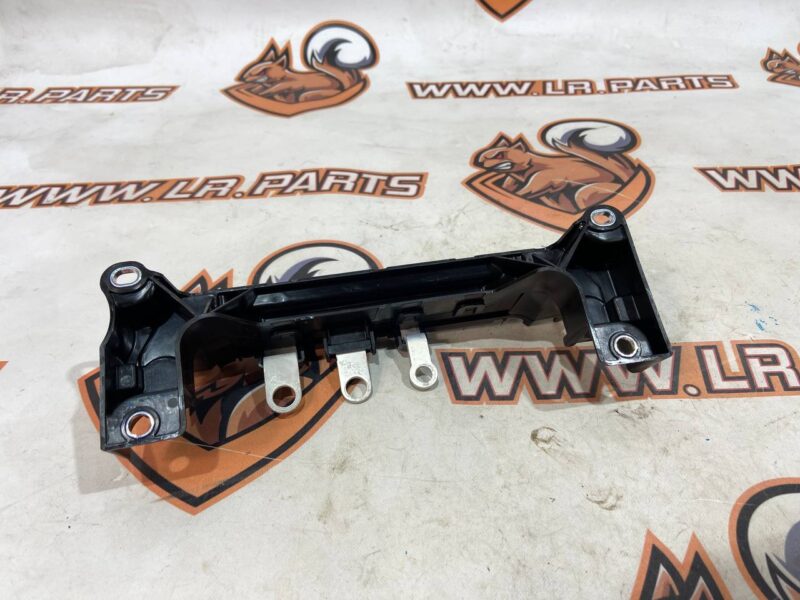 LR140274 Used voltage converter holder Land Rover Discovery 5 L462 (2017-) cost 110 € in stock 1 pcs.