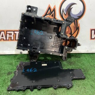 LR141890 Voltage converter housing Land Rover Discovery 5 L462 (2017-) used cost  € in stock 1 pcs.