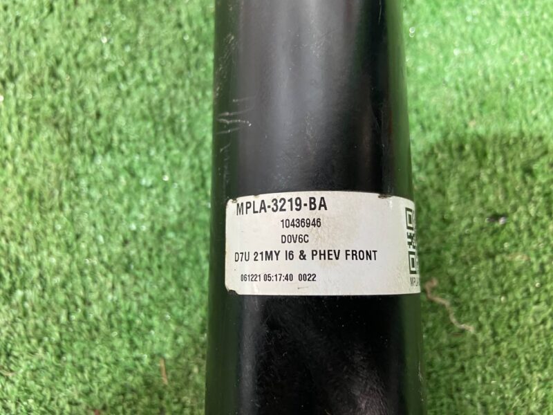 LR141991 Front propeller shaft Land Rover Discovery 5 L462 (2017-) USED cost 400 € in stock 1 pcs.