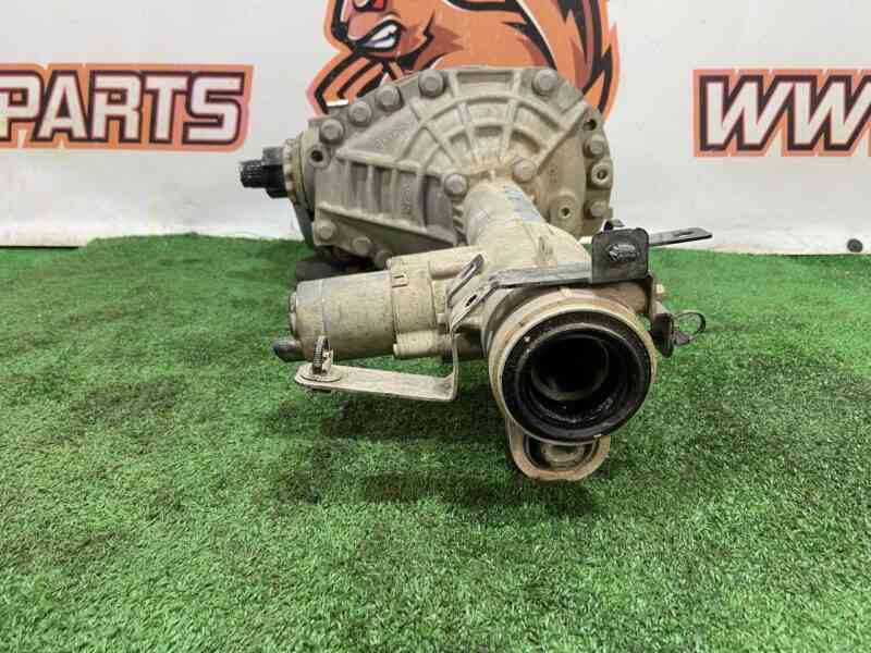 LR142004 Front reducer Land Rover Discovery 5 L462 (2017-) used cost  € in stock 1 pcs.