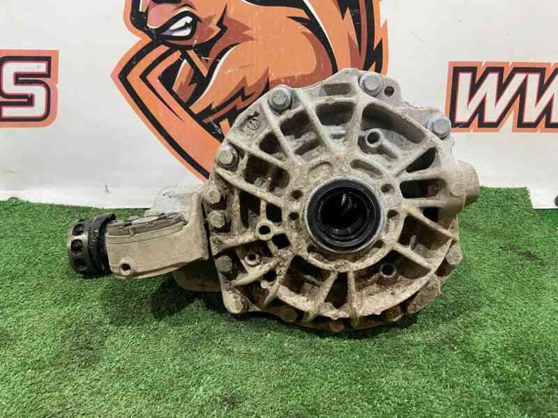 LR143206 Rear reducer 3.31 Land Rover Discovery 5 L462 (2017-) used cost 800 € in stock 1 pcs.
