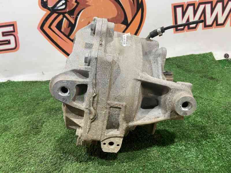 LR143206 Rear reducer 3.31 Land Rover Discovery 5 L462 (2017-) used cost 800 € in stock 1 pcs.