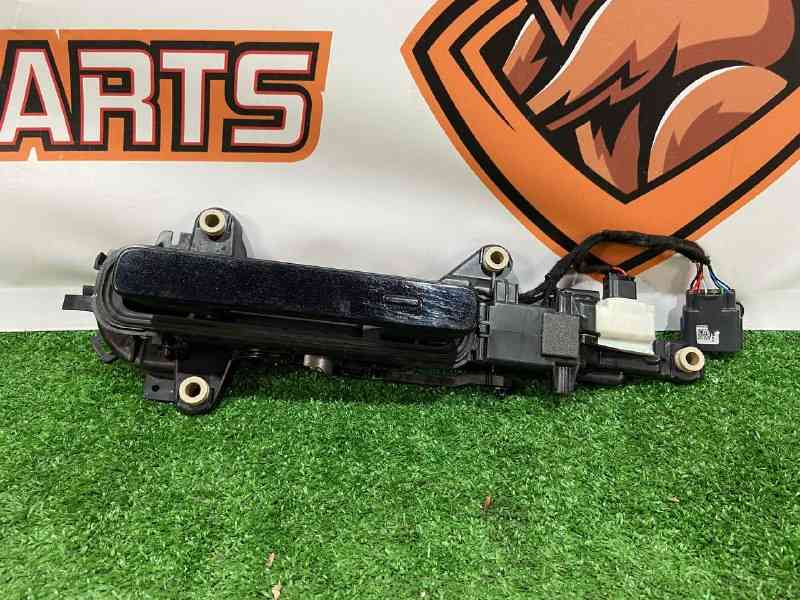 LR144887 Door handle outer front left Range Rover Velar L560 (2018-) USED cost 80 € in stock 1 pcs.