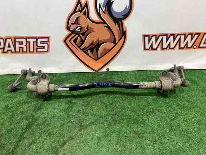LR146302 Rear stabilizer Land Rover Discovery 5 L462 (2017-) USED cost 80 € in stock 1 pcs.