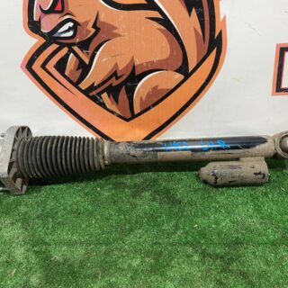 LR147028 Rear left shock absorber Land Rover Discovery 5 L462 (2017-) used cost 170,15 € in stock 1 pcs.