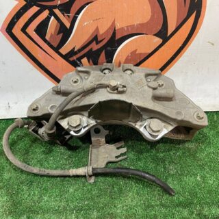 LR149367 Caliper front right Land Rover Discovery 5 L462 (2017-) used cost 148,92 € in stock 1 pcs.