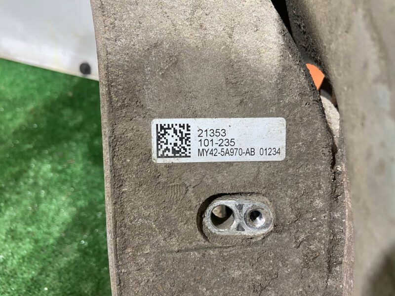 LR149494 Rear right axle assembly Land Rover Discovery 5 L462 (2017-) Used cost 250 € in stock 1 pcs.
