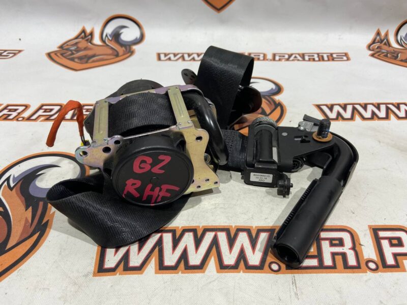LR155093 Front right seat belt Land Rover Discovery 5 L462 (2017-) Used cost 100 € in stock 2 pcs.