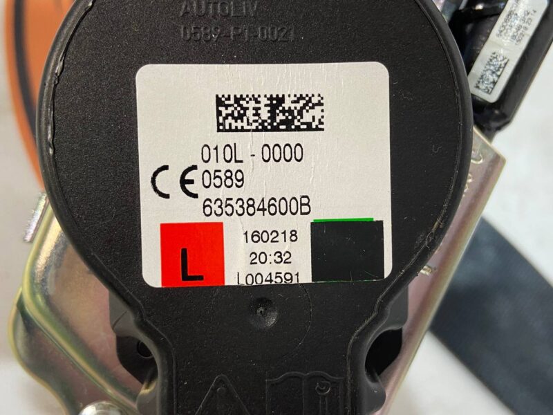 LR155098 Front left seat belt Land Rover Discovery 5 L462 (2017-) Used cost 70 € in stock 1 pcs.