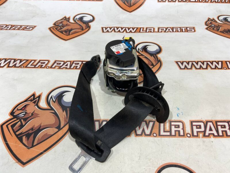 LR155098 Front left seat belt Land Rover Discovery 5 L462 (2017-) Used cost 70 € in stock 1 pcs.