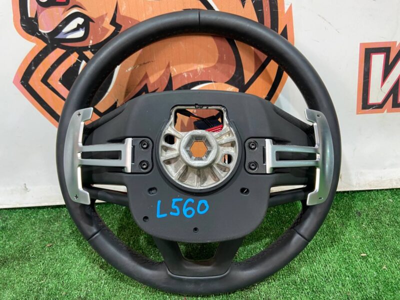 LR156789 Steering wheel for AIR BAG Range Rover Velar L560 2018 used cost 44139 € in stock 1 pcs