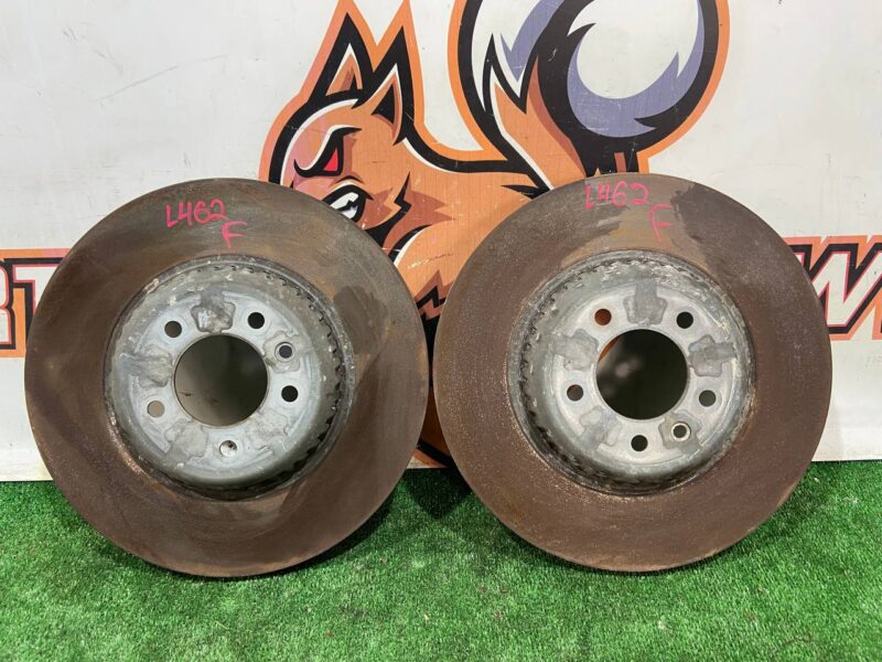 LR161896 Front brake disc (362x33) Land Rover Discovery 5 L462 (2017-) Used cost 15 € in stock 2 pcs.