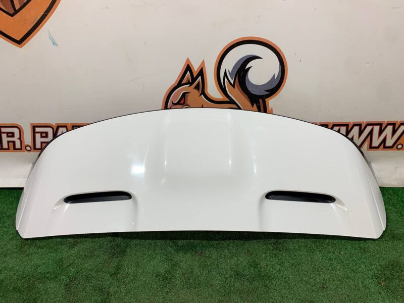 LR171764 Rear spoiler Range Rover Velar L560 (2018-) Used cost 300 € in stock 7 pcs.