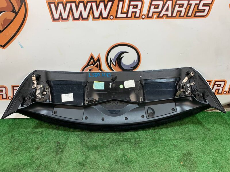 LR171764 Rear spoiler Range Rover Velar L560 (2018-) Used cost 300 € in stock 7 pcs.