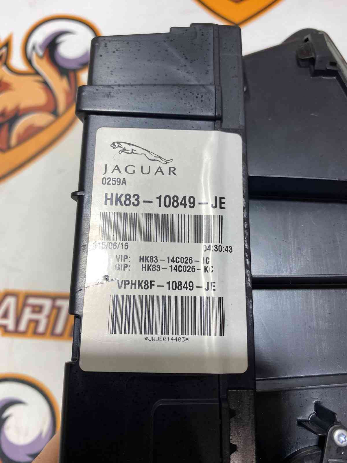 T4A11920 TFT/LCD Instrument Panel Display for Jaguar F-Pace X761 (2017-) Used cost 750 € in stock 1 pcs.