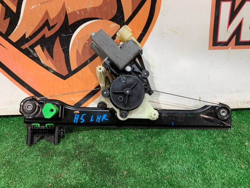 T4K1047 Rear left window regulator Jaguar I-Pace (2018-) USED cost 100 € in stock 6 pcs.