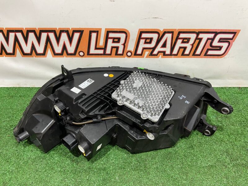 T4K11258 Headlight right Jaguar I-Pace (2018-) used cost 750 € in stock 1 pcs.