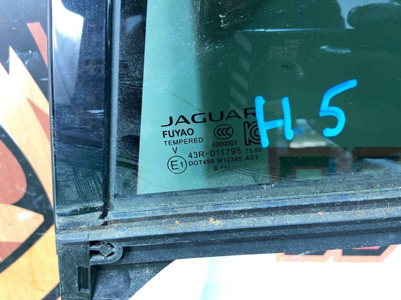 T4K9933 Rear left side door glass Jaguar I-Pace (2018-) USED cost 140 € in stock 2 pcs.