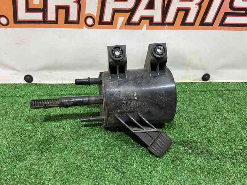 LR003486 Gasoline vapor absorber Jaguar F-Pace X761 (2017-) used cost 25 € in stock 1 pcs.