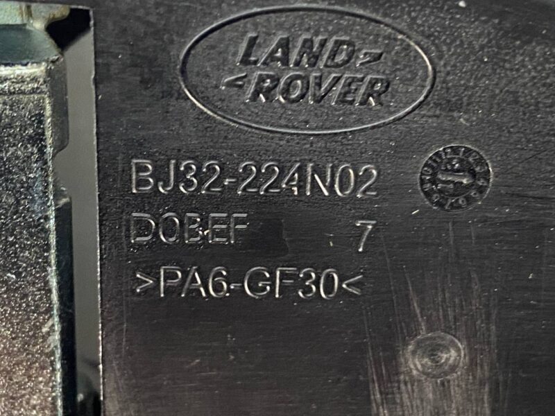 LR025406 Door handle cover Range Rover Sport L494 Used cost 7 € in stock 3 pcs.