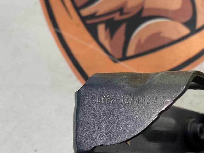 LR044211 Rear light bracket right Range Rover Sport L494 (2014-2022) used cost 10 € in stock 1 pcs.