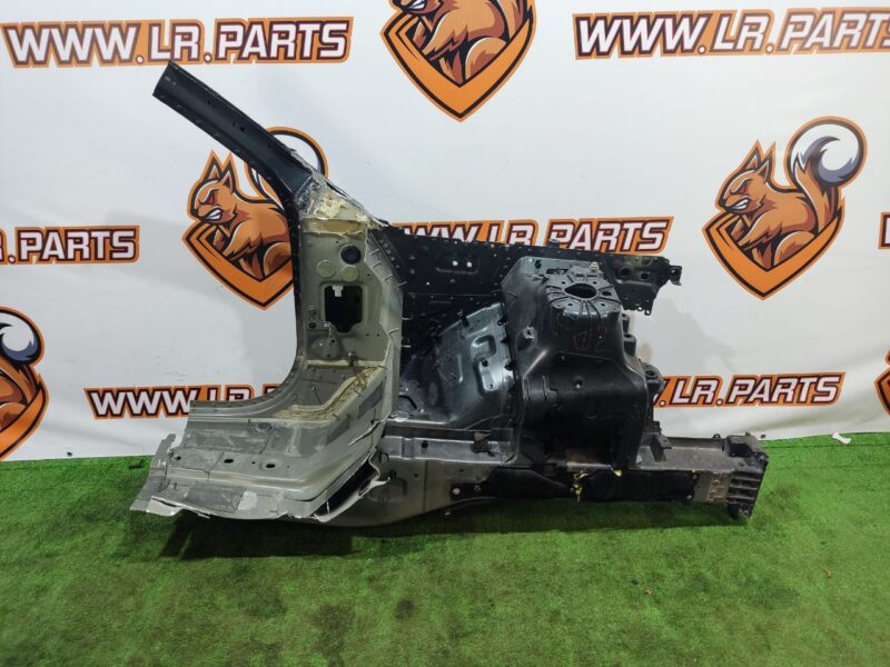 LR044376 Quarter front left Range Rover Sport L494 (2014-2022) Used cost 500 € in stock 1 pcs.