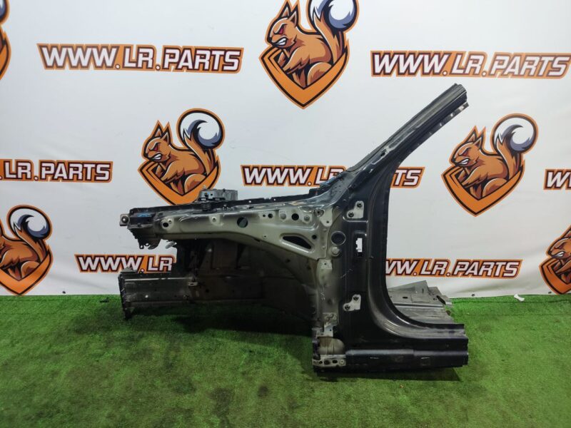LR044376 Quarter front left Range Rover Sport L494 (2014-2022) Used cost 500 € in stock 1 pcs.