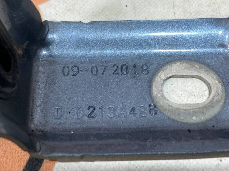 LR044891 Rear light bracket right Range Rover Sport L494 (2014-2022) used cost 10 € in stock 1 pcs.