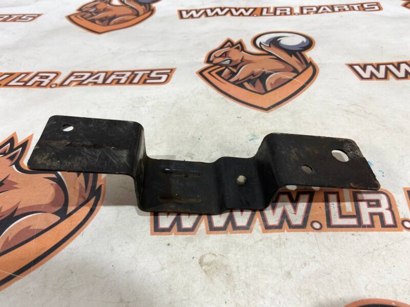 LR082760 Fuel Line Bracket Range Rover Sport L494 (2014-2022) used cost 10 € in stock 1 pcs.