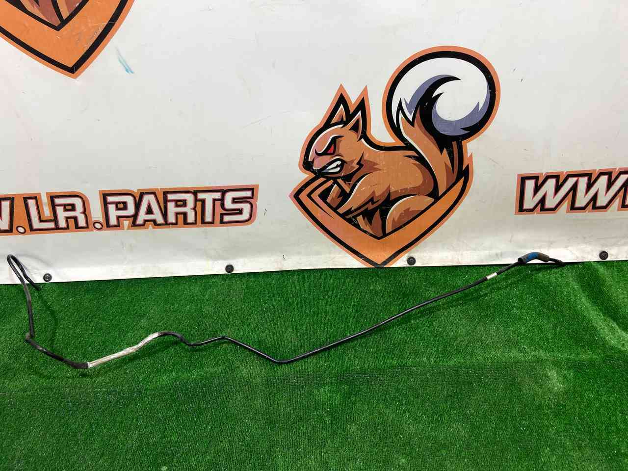 LR095779 Upper breather pipe Range Rover Sport L494 (2014-2022) used cost 18 € in stock 2 pcs.