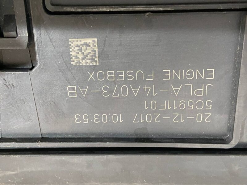 LR098963 Engine compartment fuse box Land Rover Discovery 5 L462 (2017-) Used cost 160 € in stock 3 pcs.