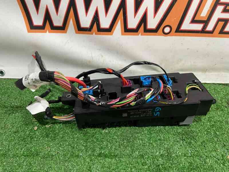 LR098969 Fuse Box Land Rover Discovery 5 L462 (2017-) Used cost 155 € in stock 4 pcs.