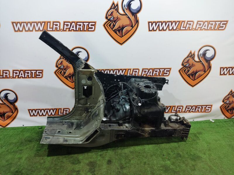 LR111046 Front Left Quarter Panel Range Rover L405 (2013-2021) Used cost 500 € in stock 2 pcs.