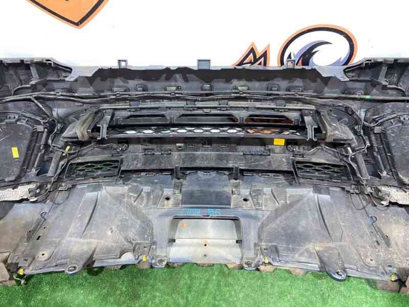 LR113284 Front bumper 2018 - complete assembly Range Rover Sport L494 (2014-2022) Used - Image 28