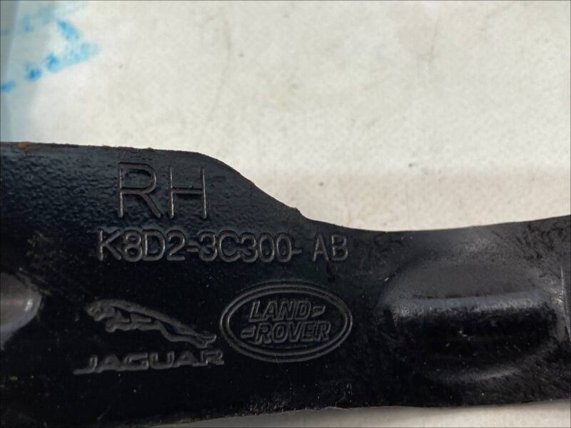 LR114546 Body position sensor front right Land Rover Discovery Sport L550 (2015-) Used cost 60 € in stock 1 pcs.