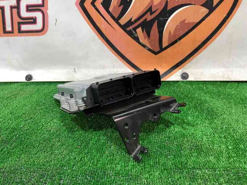 LR117874 Electronic engine control unit Range Rover Sport L494 (2014-2022) Used cost 350 € in stock 1 pcs.
