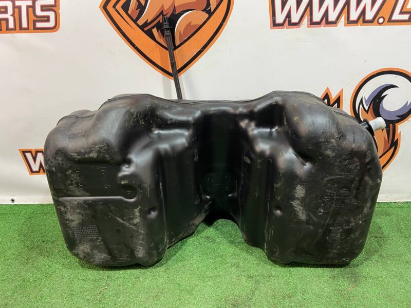 LR139184 Fuel tank plastic Land Rover Discovery Sport L550 (2015-) Used cost 500 € in stock 1 pcs.