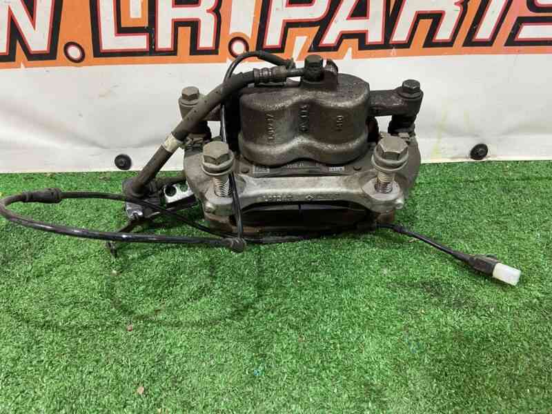 LR140647 Front left caliper Land Rover Discovery Sport L550 (2015-) USED cost 150 € in stock 2 pcs.