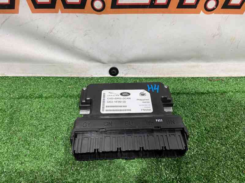 T2H9897 Adaptive Damping Module Jaguar F-Pace X761 (2017-) Used cost 180 € in stock 2 pcs.