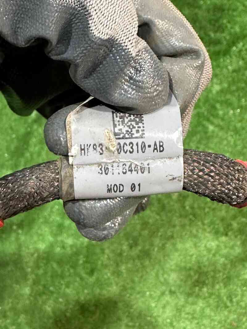 T4A13641 Alternator wire Jaguar F-Pace X761 (2017-) used cost 35 € in stock 1 pcs.