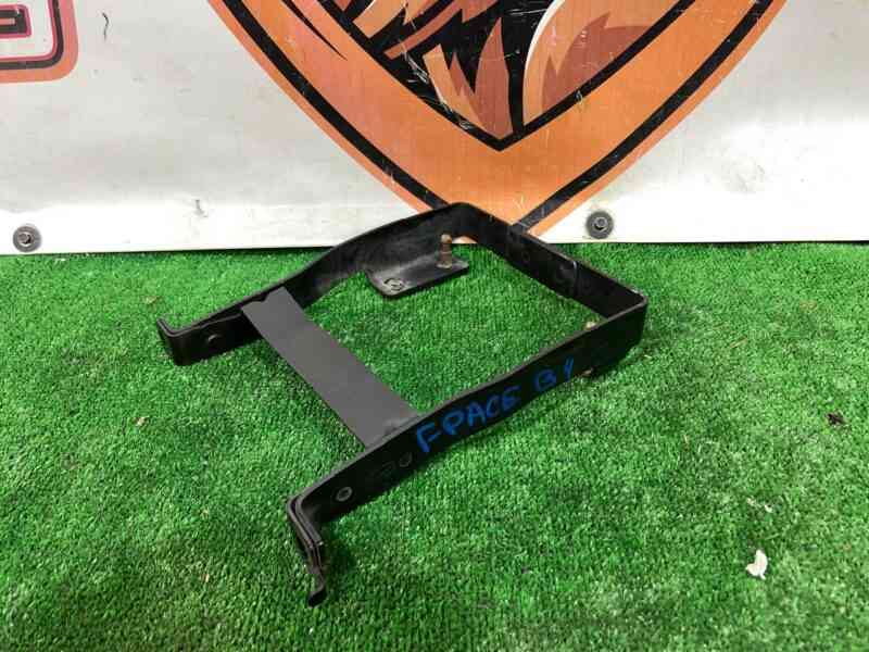 T4A13791 Active cruise control radar bracket Jaguar F-Pace X761 (2017-) Used cost 70 € in stock 2 pcs.