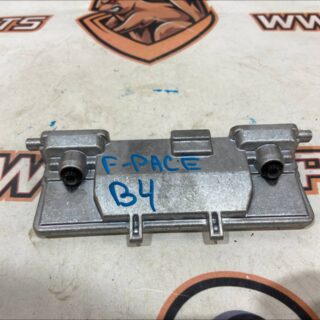 T4A2463 Camera Block for Jaguar F-Pace X761 (2017-) Used cost  € in stock 1 pcs.