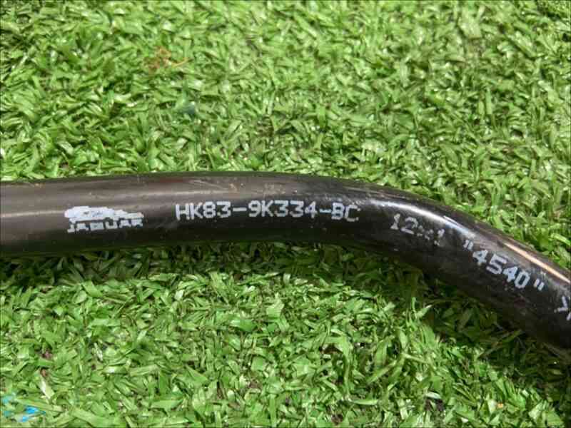 T4A5559 Used Jaguar F-Pace X761 (2017-) Evaporation Pipe cost 20 € in stock 2 pcs.