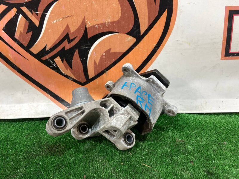 T4K10104 Jaguar I-Pace Electric Motor Support (2018-) Used cost 60 € in stock 5 pcs.