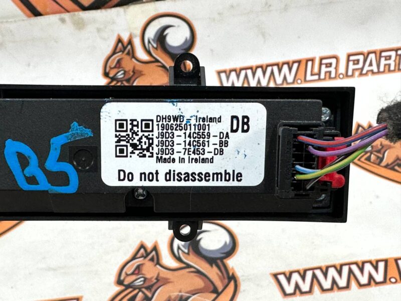 T4K10105 Gear shift module Jaguar I-Pace X590 (2018-) Used cost 300 € in stock 1 pcs.