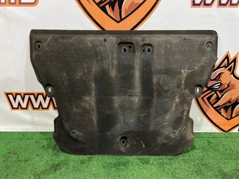 T4K10361 Rear underbody protection Jaguar I-Pace (2018-) Used cost 150 € in stock 4 pcs.